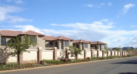 Picture of Summerbrook Close taken from Silver Lakes drive